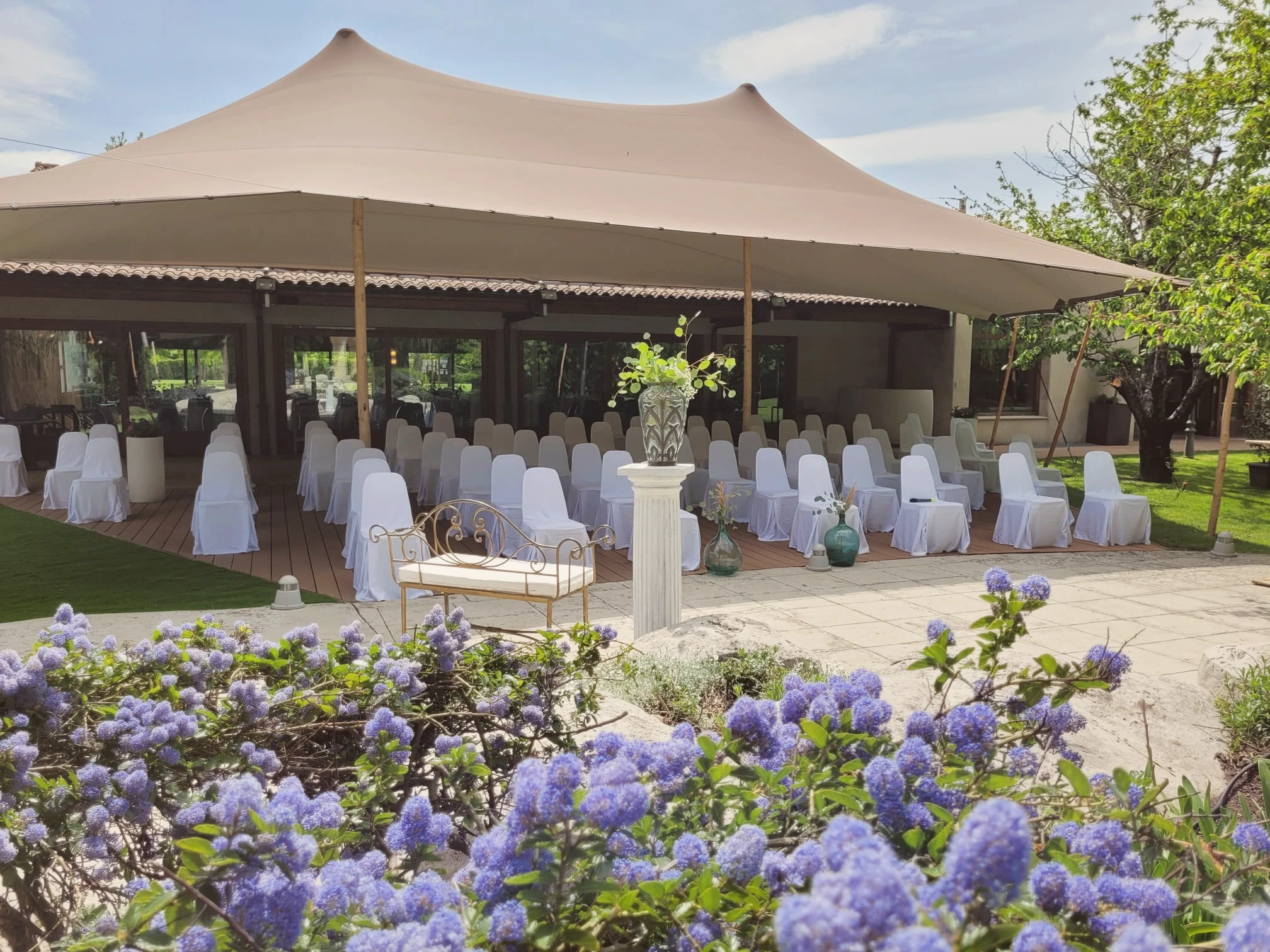 Terraza - Restaurante Hotel Don Carlos - Pamplona - Huarte